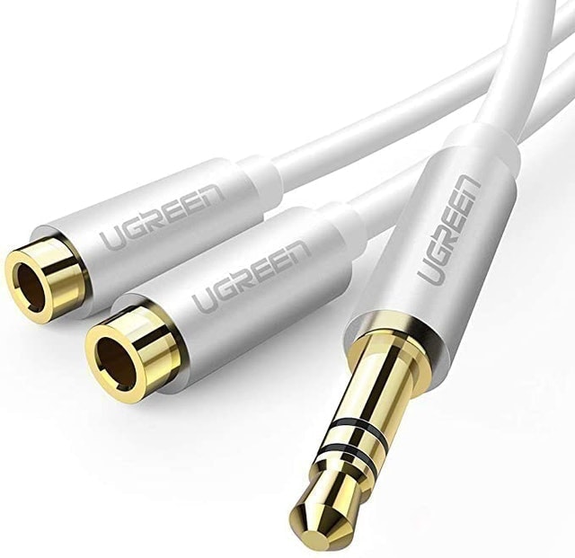 UGREEN 3.5mm Headphone Audio Splitter Cable 1